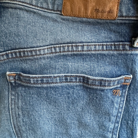 Madewell The Perfect Vintage Jean – Size 25 – Light Blue Straight Leg- High Rise - Picture 5 of 5